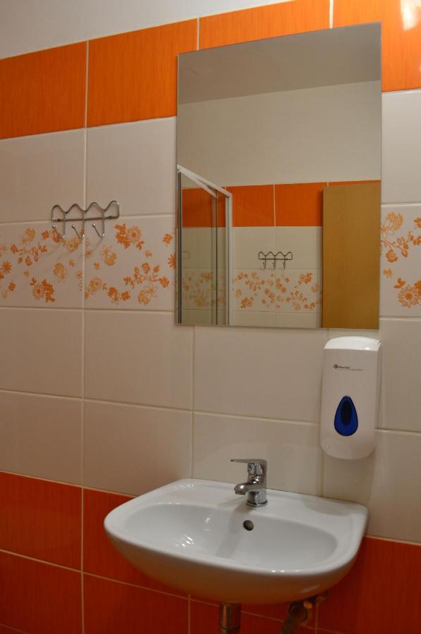 Hostel Děčín Na Skřivánce Esterno foto