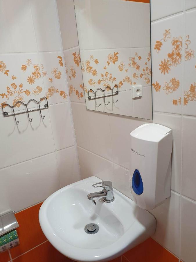 Hostel Děčín Na Skřivánce Esterno foto