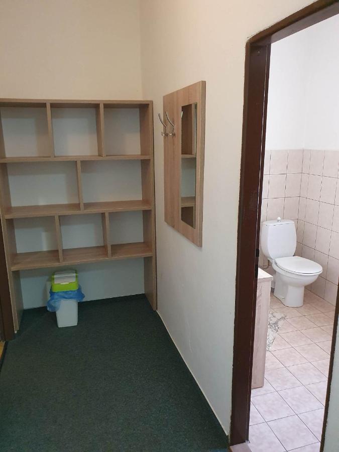 Hostel Děčín Na Skřivánce Esterno foto