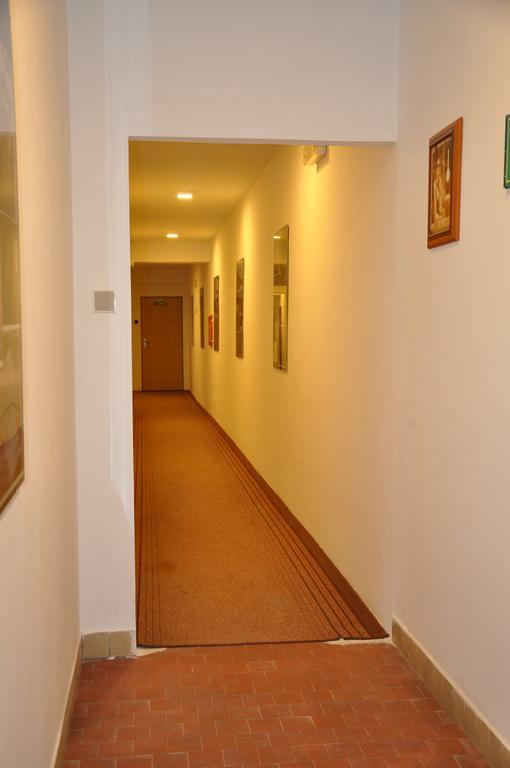 Hostel Děčín Na Skřivánce Esterno foto